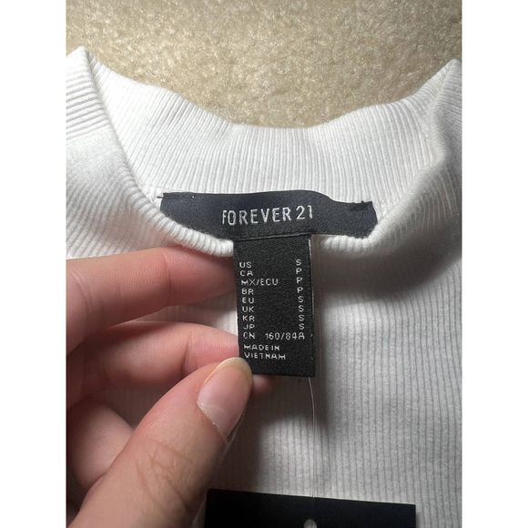 NWT Forever 21 White Crop Top | Small - Picture 3 of 4